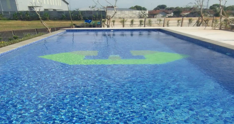 tukang kolam renang makassar