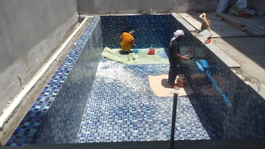 7 Alasan Utama Pemilik Kolam Renang Melakukan Renovasi